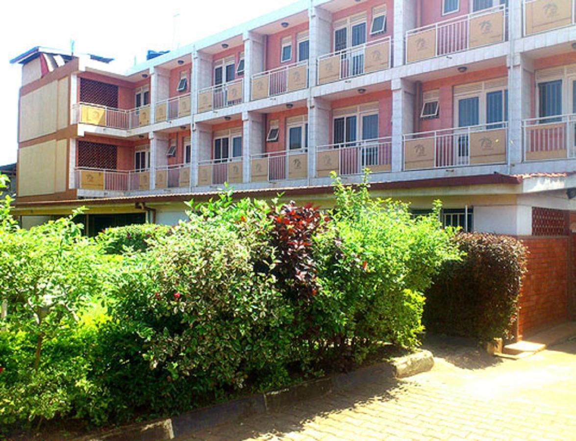 Areba Hotell Entebbe Eksteriør bilde